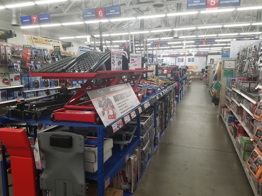 Hardware Store «Harbor Freight Tools», reviews and photos, 1349 N Blackstone Ave, Fresno, CA 93703, USA