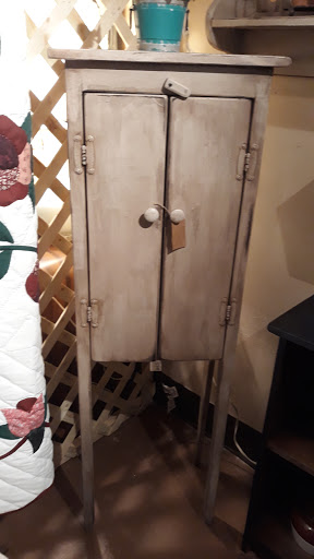 Consignment Shop «Gallery 265 Inc Resale Estate Furniture and Consignment», reviews and photos, 265 N US Hwy 17 92, Longwood, FL 32750, USA