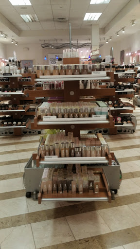 Cosmetics Store «Cosmetics Co Store», reviews and photos, 1650 Premium Outlet Blvd #1159, Aurora, IL 60502, USA