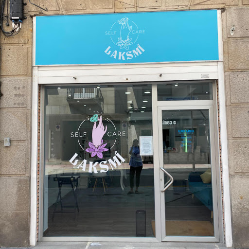 Clínica Veterinaria Poveda en Roquetas de Mar