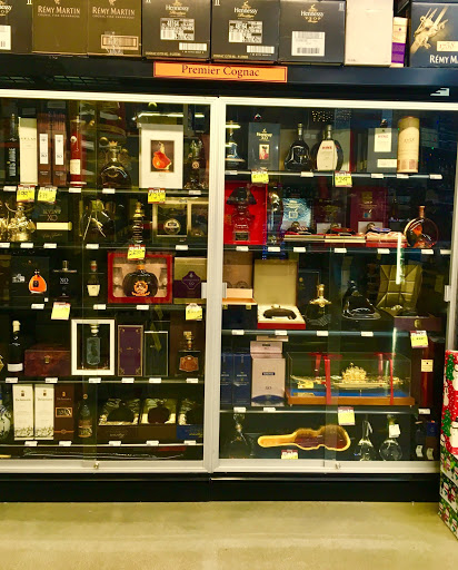 Liquor Store «Liquor Barn», reviews and photos, 287 E Dundee Rd, Wheeling, IL 60090, USA