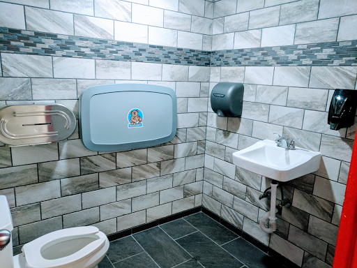 Laundromat «Queen City Coin Laundry- Mt. Washington», reviews and photos, 2249 Beechmont Ave, Cincinnati, OH 45230, USA