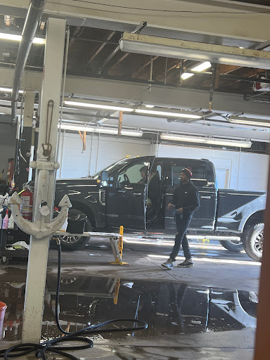 Magic Touch Hand Car Wash en Lorain