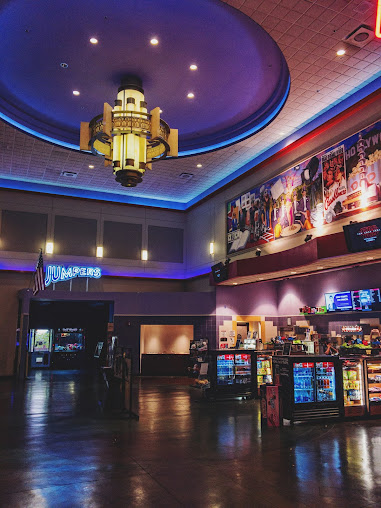 Cinemark Tinseltown USA