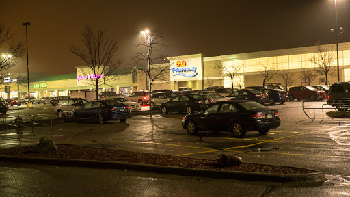 Shopping Mall «Sun Ray Shopping Center», reviews and photos, 2089 Old Hudson Rd, St Paul, MN 55119, USA