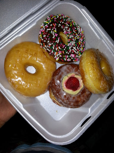 Donut Shop «AM Donut & Yogurt», reviews and photos, 305 Huntington Dr, Monrovia, CA 91016, USA