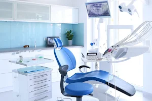 dentAL Dr Aleksandra Lis - Dentysta Milicz image
