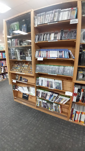 Book Store «Half Price Books», reviews and photos, 1321 SE Everett Mall Way, Everett, WA 98208, USA