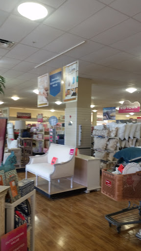 Department Store «Marshalls & HomeGoods», reviews and photos, 11 Cornerstone Square, Westford, MA 01886, USA