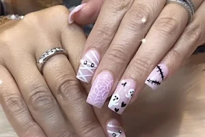 Lush Nails and Spa Cooper City image