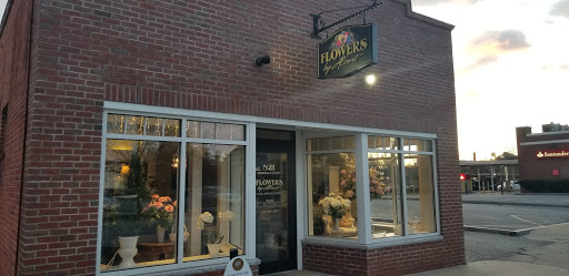 Florist «Flowers By Albert», reviews and photos, 521 Merrimack St, Lowell, MA 01854, USA