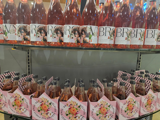 Grocery Store «Whole Foods Market», reviews and photos, 21347 Ventura Blvd, Woodland Hills, CA 91364, USA