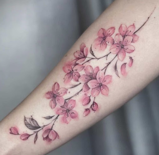 Explore tattoos ideas for hands, creative tattoo ideas in West Palm Beach, available at DynamiQ Ink