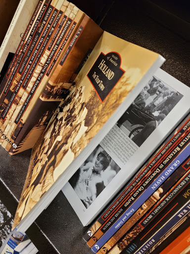 Book Store «Barnes & Noble», reviews and photos, 3050 Beeline Rd, Holland, MI 49424, USA