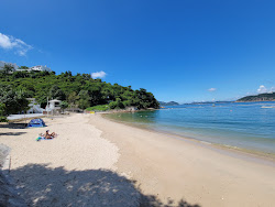 Middle Bay Beach'in fotoğrafı ve yerleşim