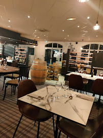 Atmosphère du Restaurant français Brasserie le QG à Savigneux - n°13
