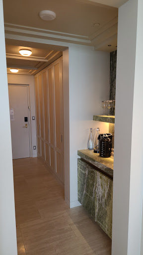 Luxury Hotel «Four Seasons Hotel at The Surf Club, Surfside, Florida», reviews and photos, 9101 Collins Ave, Surfside, FL 33154, USA