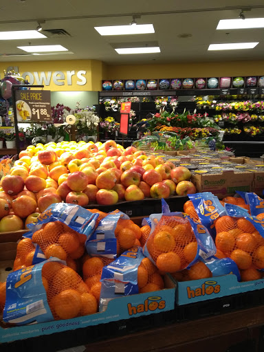 Grocery Store «Quality Food Center», reviews and photos, 22833 Bothell Everett Hwy, Bothell, WA 98021, USA