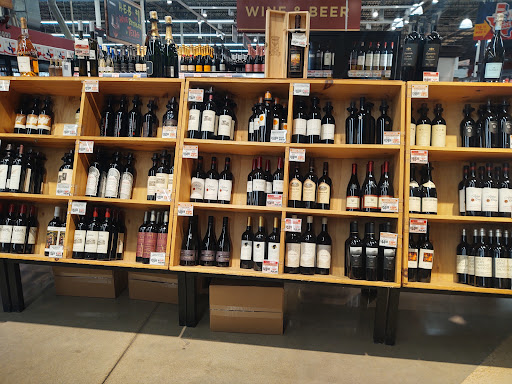 Grocery Store «H-E-B Grocery», reviews and photos, 407 S Adams St, Fredericksburg, TX 78624, USA