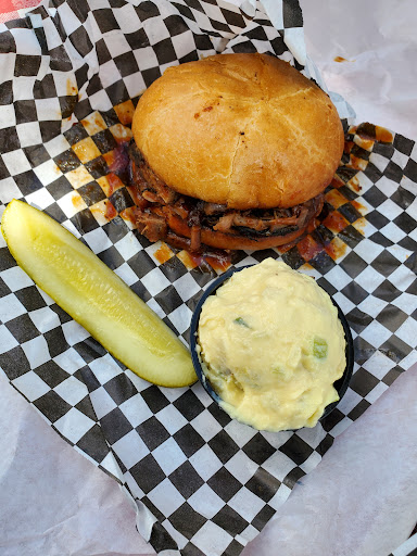 Barbecue Restaurant «Warthog Barbeque Pit», reviews and photos, 4921 20th St E, Fife, WA 98424, USA