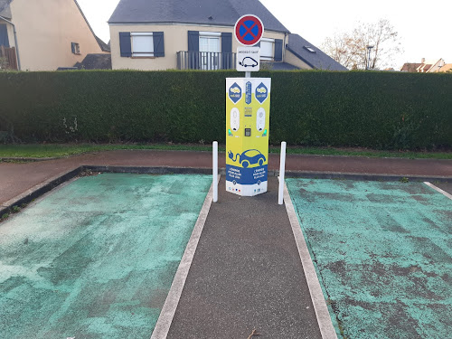 Borne de recharge de véhicules électriques SDE Calvados Station de recharge Grentheville
