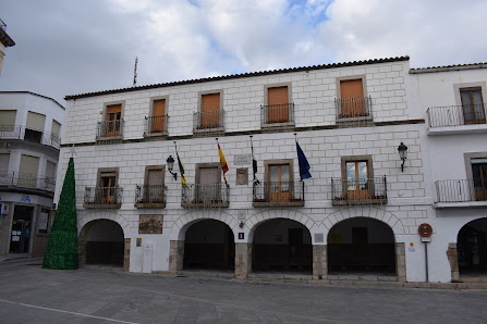 Ayuntamiento De Montánchez Pl. España, 1, 10170 Montánchez, Cáceres, España