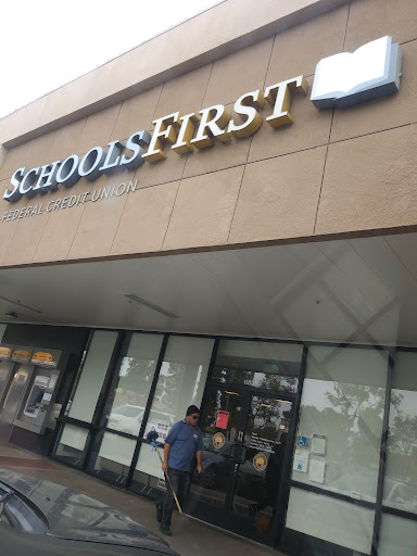 Shopping Mall «Cypress Plaza Shopping Center», reviews and photos, 6824 Katella Ave, Cypress, CA 90630, USA