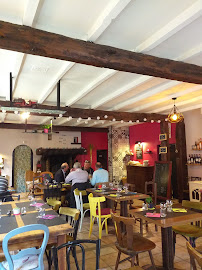 Atmosphère du Restaurant français La Passiflora à Feytiat - n°12