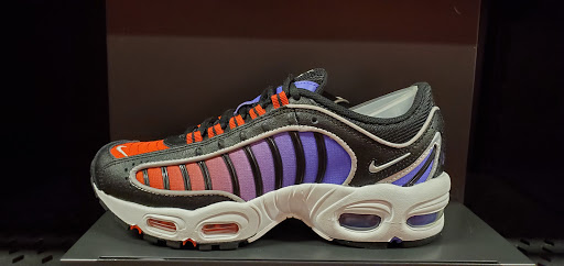 Clothing Store «Nike Factory Store», reviews and photos, 2350 Grand Cypress Dr #350, Wesley Chapel, FL 33544, USA