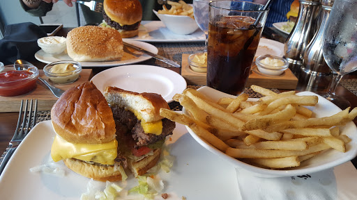 Shopping Mall «Uptown Plaza - Dallas», reviews and photos, 2222 McKinney Ave, Dallas, TX 75201, USA