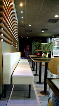 Atmosphère du Restauration rapide McDonald's à Bréal-sous-Montfort - n°11