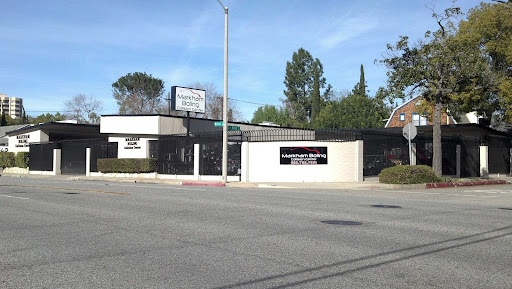 Auto Body Shop «Markham & Boling Body Shop», reviews and photos, 1133 E Walnut St, Pasadena, CA 91106, USA