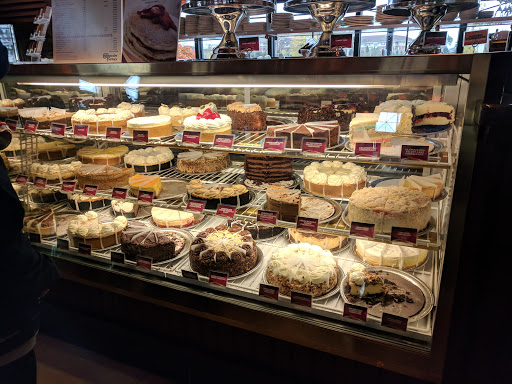 Shopping Mall «Lincolnshire Commons», reviews and photos, 900 Milwaukee Ave, Lincolnshire, IL 60069, USA