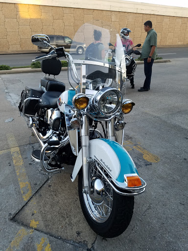 Motorcycle Parts Store «Cycle Gear», reviews and photos, 7204 Southwest Fwy, Houston, TX 77074, USA