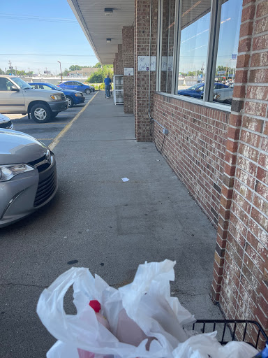 Supermarket «Sureway», reviews and photos, 504 Watson Ln, Henderson, KY 42420, USA