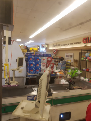 Grocery Store «Giant Food Stores», reviews and photos, 1600 Nay Aug Ave, Scranton, PA 18509, USA
