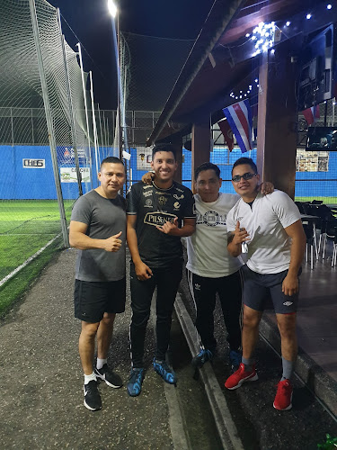Opiniones de Cancha "Jogos" en Guayaquil - Campo de fútbol