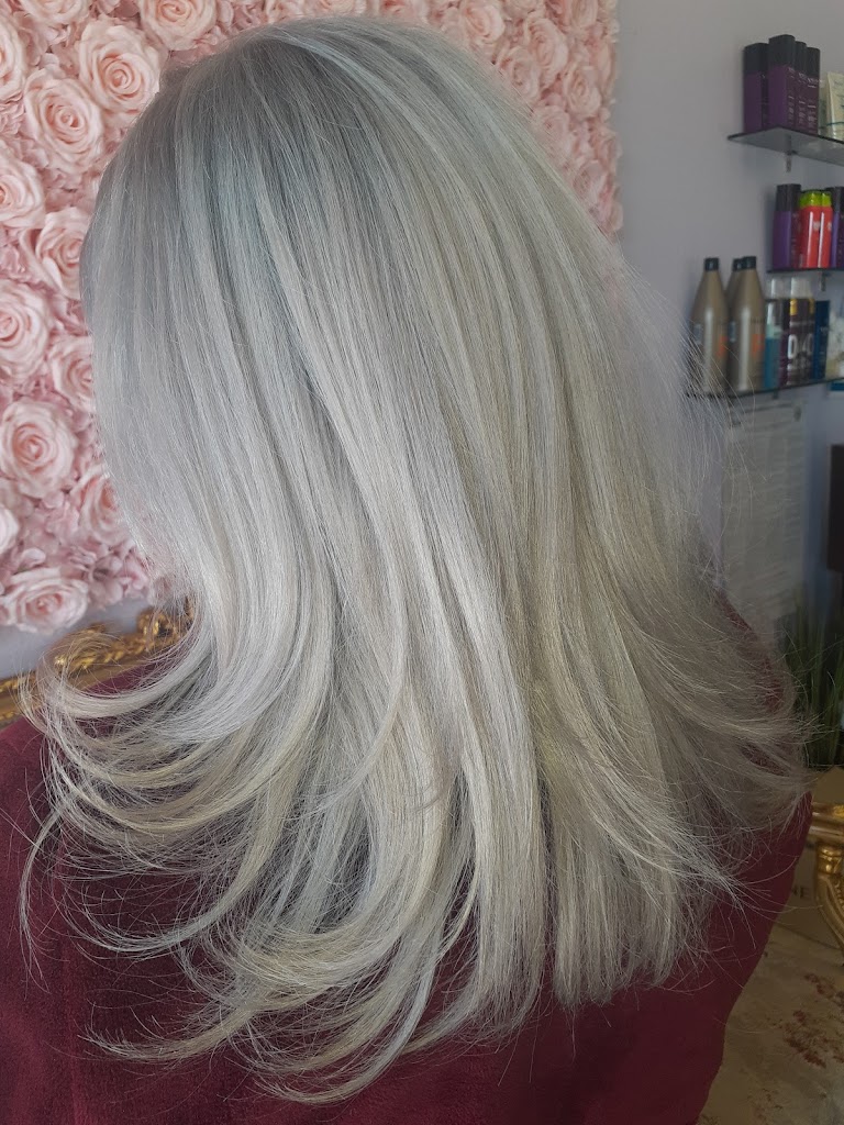 W Hair Studio 90201