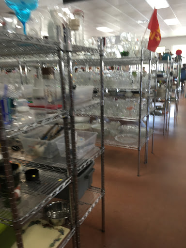 Thrift Store «Salvation Army Thrift Store», reviews and photos, 505 27th Ave SW, Vero Beach, FL 32968, USA