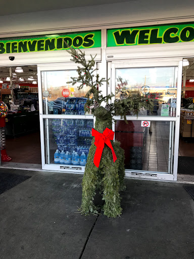 Mexican Grocery Store «Fiesta Market», reviews and photos, 939 E Irving Park Rd, Streamwood, IL 60107, USA