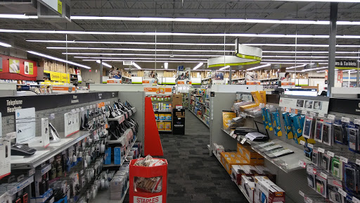 Office Supply Store «Staples», reviews and photos, 820 S Riverside Dr, Iowa City, IA 52246, USA