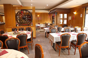 Photo n°3 de Villa Bussy « Restaurant HongKongais » à Bussy-Saint-Georges ()