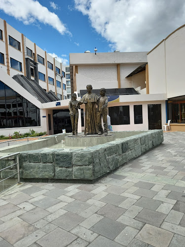 Opiniones de Universidad Catolica en Quito - Museo