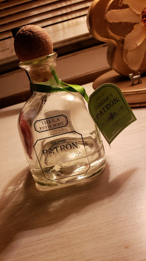 Beer Store «Holiday Wine & Liquor», reviews and photos, 809 S Commerce St, Harlingen, TX 78550, USA