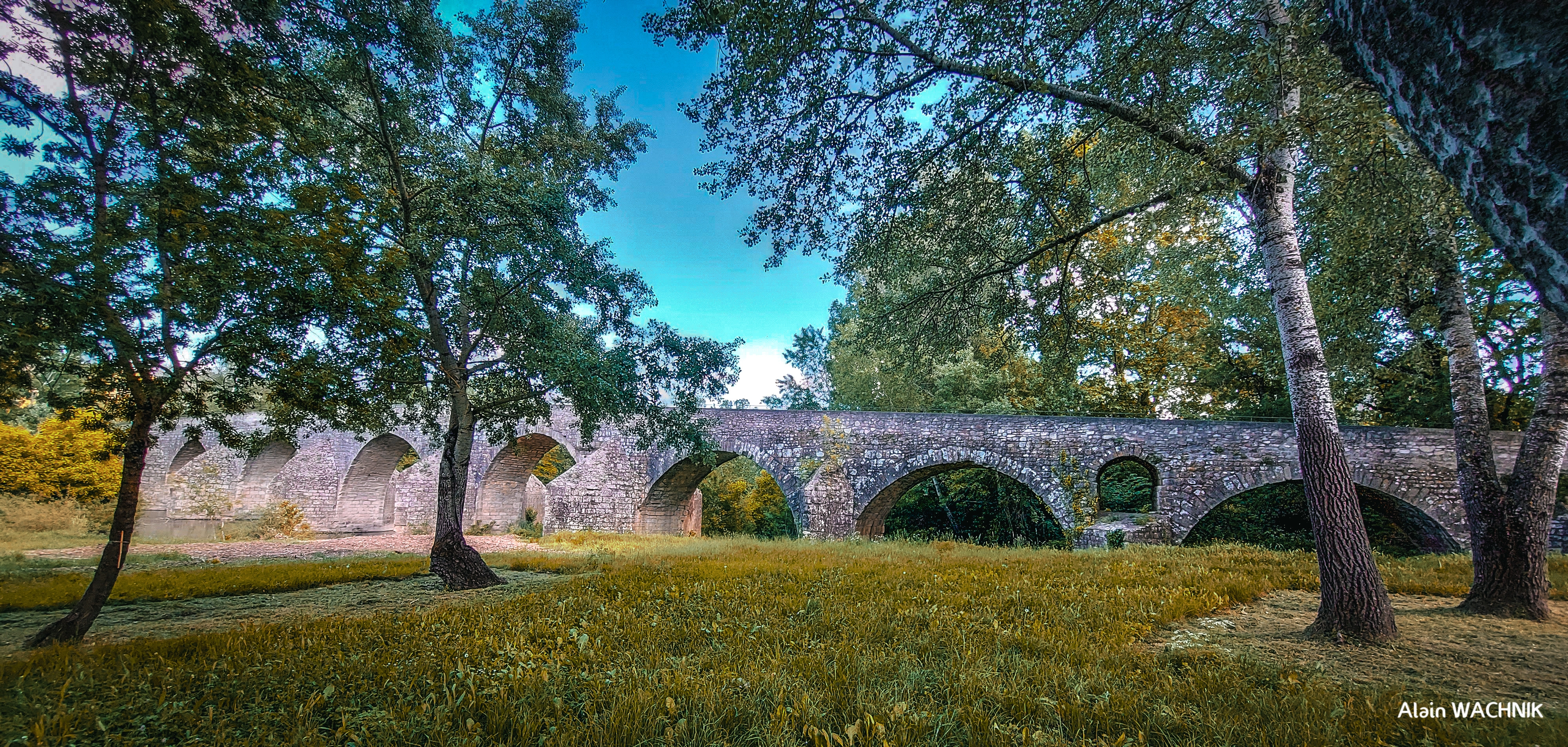 Photo n° 4 de l'avis de Instagram.l fait le 11/05/2022 à 17:00