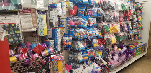 Dollar Store «Dollar Tree», reviews and photos, 3909 Queens Blvd, Sunnyside, NY 11104, USA