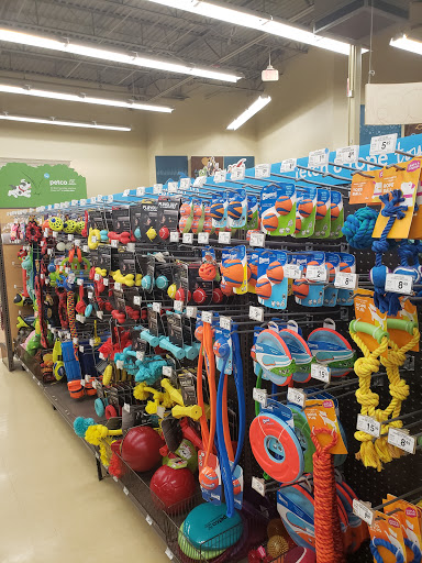 Pet Supply Store «Petco Animal Supplies», reviews and photos, 2955 Cobb Pkwy SE #410, Atlanta, GA 30339, USA