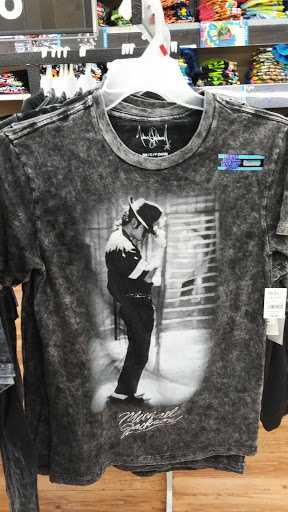 Discount Store «Walmart», reviews and photos, 2295 Gable Rd, St Helens, OR 97051, USA