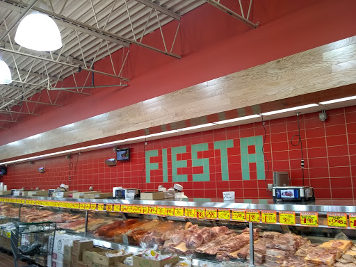 Mexican Grocery Store «Fiesta Market», reviews and photos, 939 E Irving Park Rd, Streamwood, IL 60107, USA