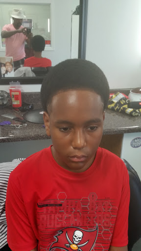 Barber Shop «A1 Barber Shop», reviews and photos, 100 W A Jenkins Rd Suite 4, Elizabethtown, KY 42701, USA